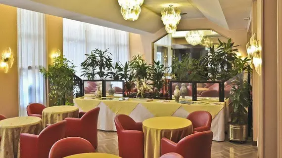 Hotel Lloyd | Lombardy - Milano (ve civarı) - Milano - Centro Storico