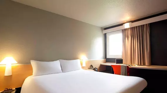 ibis Pau Lescar | Nouvelle-Aquitaine - Pyrenees-Atlantiques - Lescar