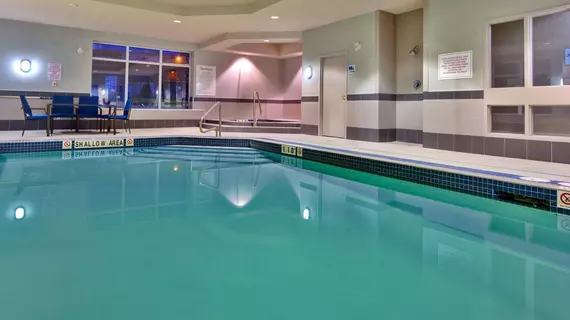 Holiday Inn Express Newmarket | Ontario - Toronto (ve civarı) - Newmarket