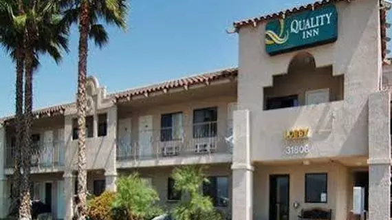 Quality Inn Lake Elsinore | Kaliforniya - Riverside County - Temecula (ve civarı) - Lake Elsinore