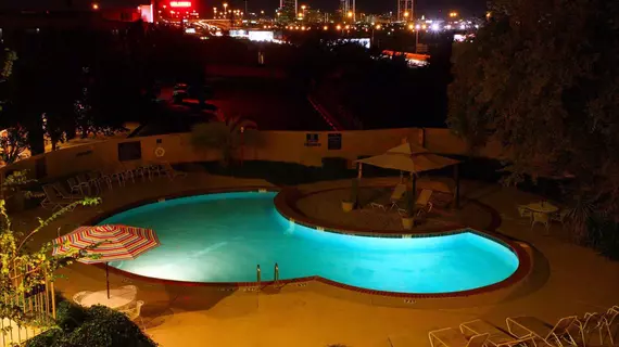 Hotel Trinity InnSuites Fort Worth | Teksas - Fort Worth (ve civarı) - Fort Worth