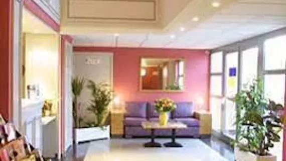 B&B Hôtel Antibes Sophia Antipolis | Provence - Alpes - Cote d'Azur - Biot