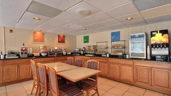 Comfort Inn Farmington Hills | Michigan - Detroit (ve civarı) - Farmington Hills