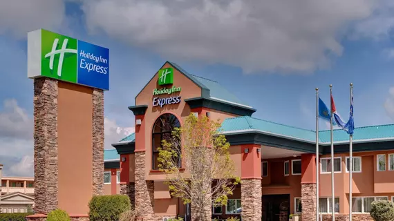 Holiday Inn Express Red Deer | Alberta - Red Deer (ve civarı) - Red Deer