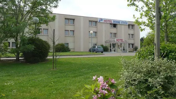 P'tit Dej-Hotel Chartres | Centre - Loire Vadisi - Eure-et-Loir (bölge) - Chartres