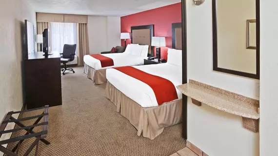 Holiday Inn Express Hotel & Suites Oklahoma City - Penn Square | Oklahoma - Oklahoma City (ve civarı) - Oklahoma