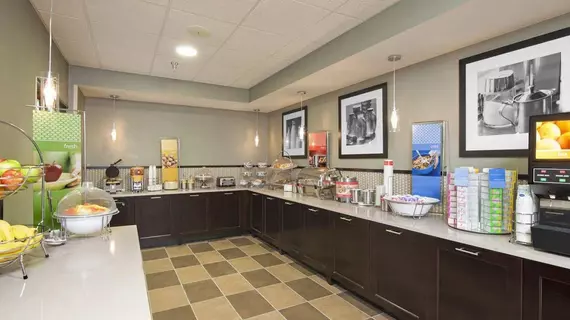 Hampton Inn Muskegon | Michigan - Muskegon (ve civarı) - Norton Shores