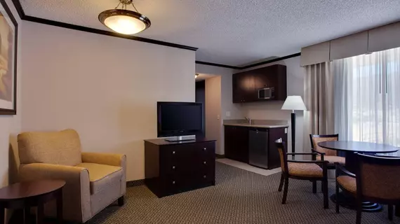 Holiday Inn Burbank-Media Center | Kaliforniya - Los Angeles County - Burbank - Burbank Şehir Merkezi