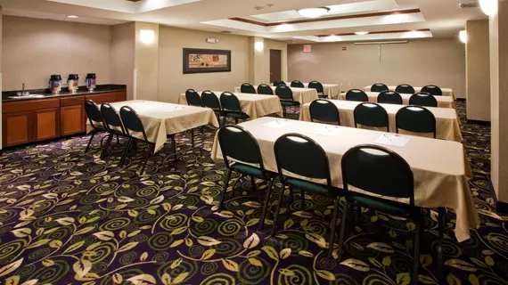 Holiday Inn Express Hotel & Suites Ada | Oklahoma - Ada