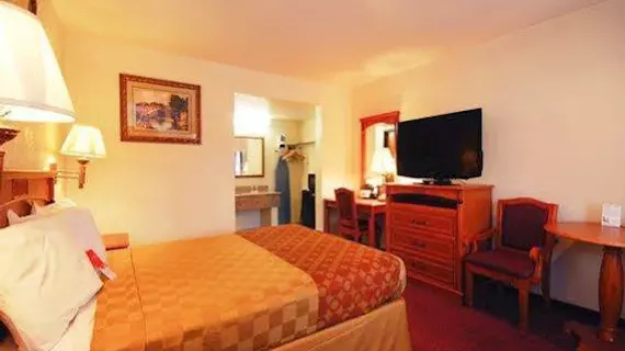 Econo Lodge Glendale | Kaliforniya - Los Angeles County - San Gabriel Valley