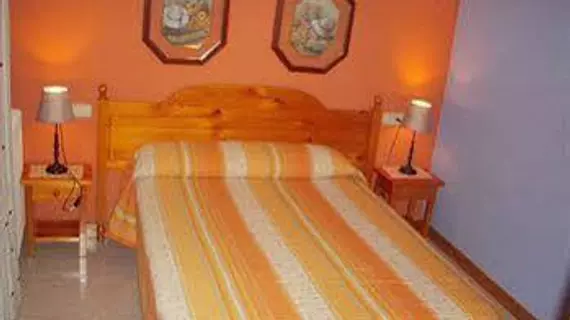 Hotel Apartamentos Barrau | Aragon - Huesca - La Ribagorza - Villanova