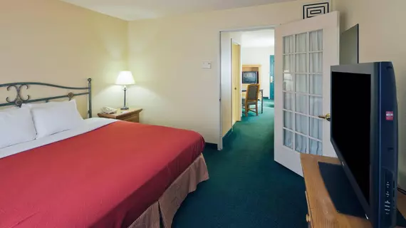 Country Inn & Suites Appleton | Wisconsin - Appleton