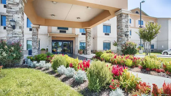 Best Western Plus Burleson Inn & Suites | Teksas - Fort Worth (ve civarı) - Burleson