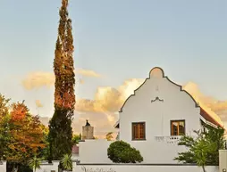 Woodlands Guest House | Western Cape (il) - West Coast DC - Drakenstein - Cape Town (ve civarı) - Cape Town - Somerset West