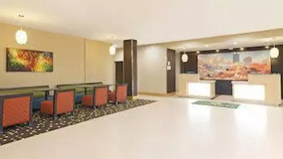 La Quinta Inn & Suites Little Rock - West | Arkansas - Little Rock (ve civarı) - Little Rock