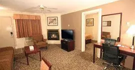 QUALITY INN & SUITES | Alberta - High Level