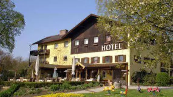 Landhotel Bayerische Alm | Bavyera - Burghausen