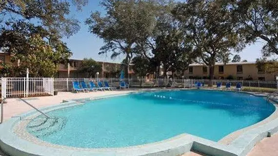 Quality Inn Bayside | Florida - Fort Walton Beach - Destin (ve civarı) - Fort Walton Beach