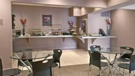 Ramada Hotel & Suites Glendale Heights | İllinois - Glendale Heights