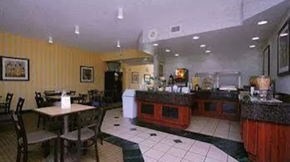 SureStay Hotel by Best Western Fort Pierce | Florida - Vero Beach (ve civarı) - Fort Pierce