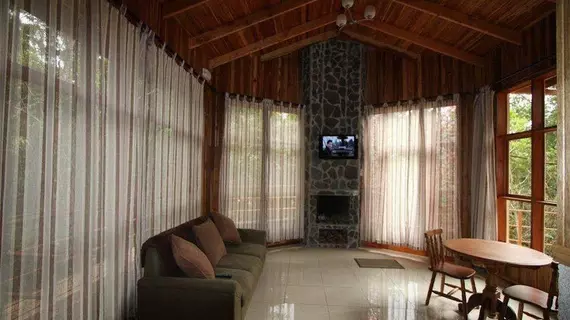 Cabana Los Pinos Hotel | Puntarenas (ili) - Monteverde