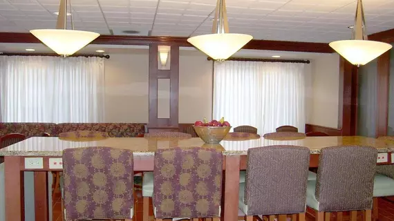 Hampton Inn Detroit/Belleville-Airport Area | Michigan - Detroit (ve civarı) - Belleville