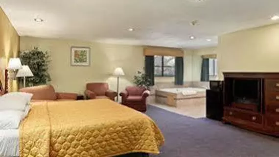 Days Inn Kent - Akron | Ohio - Summit İlçesi - Akron (ve civarı) - Kent