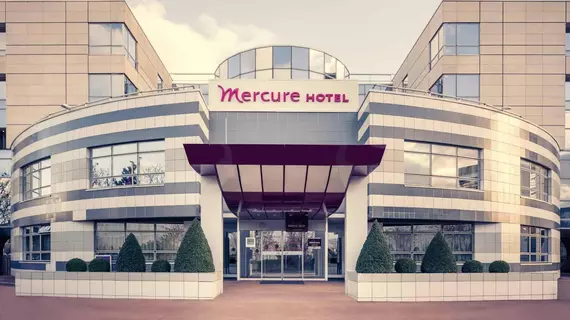 Mercure Paris Massy Gare TGV | Ile-de-France - Essonne (bölge) - Massy