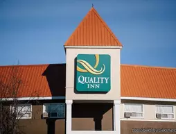 Quality Inn Whitecourt | Alberta - Whitecourt (ve civarı) - Whitecourt