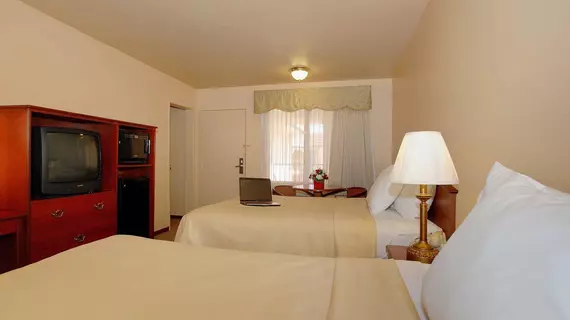 SureStay Plus Hotel by Best Western El Cajon | Kaliforniya - San Diego County - El Cajon