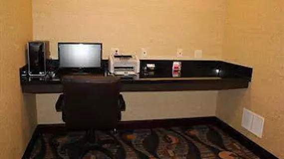 Holiday Inn Express Niles | Indiana - South Bend (ve civarı) - Niles