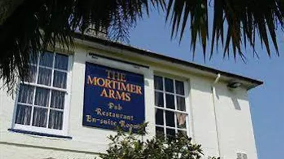 Mortimer Arms Inn | Essex (kontluk) - Güney Sahili