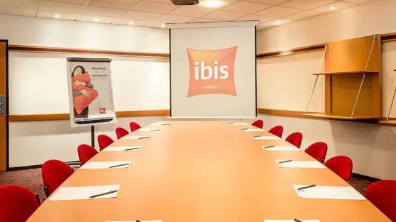 Ibis Berthier Porte De Clichy | Ile-de-France - Paris - 17th Arrondissement - Batignolles