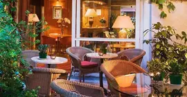 Hotel Dauphin | Ile-de-France - Paris - Puteaux