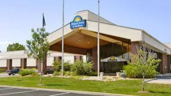 Days Inn & Suites Northwest Indianapolis | Indiana - Indianapolis (ve civarı) - Indianapolis