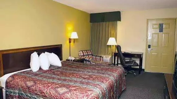 Econo Lodge Spartanburg | Güney Karolayna - Greenville - Spartanburg (ve civarı) - Spartanburg