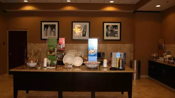 Hampton Inn & Suites Huntsville Hampton Cove | Alabama - Huntsville (ve civarı) - Owens Cross Roads