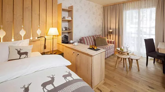 Piz Buin Swiss Quality Hotel | Maloja District - Graubuenden - Klosters-Serneus - Klosters Platz