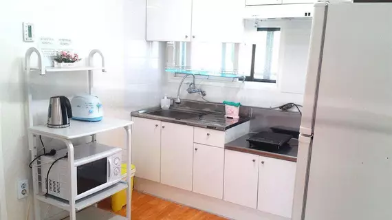 Alpha Guesthouse | Gyeonggi - Seul (ve civarı) - Mapo