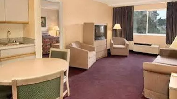 Days Inn and Suites Golden/West Denver | Kolorado - Denver (ve civarı) - Golden - Denver West