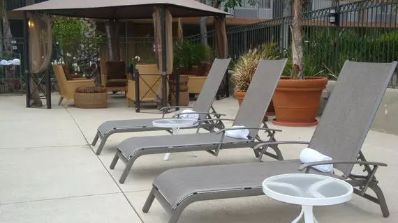 Palm Garden Hotel | Kaliforniya - Los Angeles County - Thousand Oaks