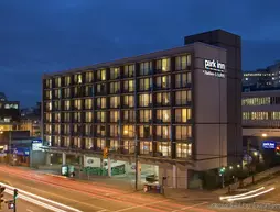 Park Inn & Suites by Radisson | Britanya Kolombiyası - Vancouver (ve civarı) - Vancouver