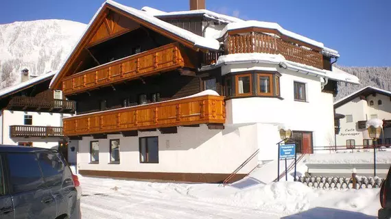 Gästehaus Zugspitzblick | Tirol - Reutte (ve civarı) - Berwang