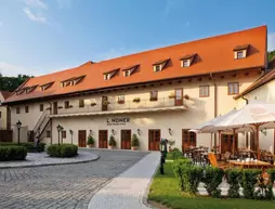 Lindner Hotel Prague Castle