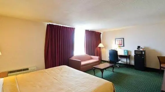 Quality Inn & Suites Laurel | Maryland - Baltimore (ve civarı) - Laurel