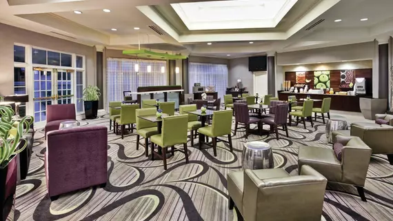 La Quinta Inn & Suites Birmingham Hoover | Alabama - Birmingham (ve civarı) - Bessemer - Hoover