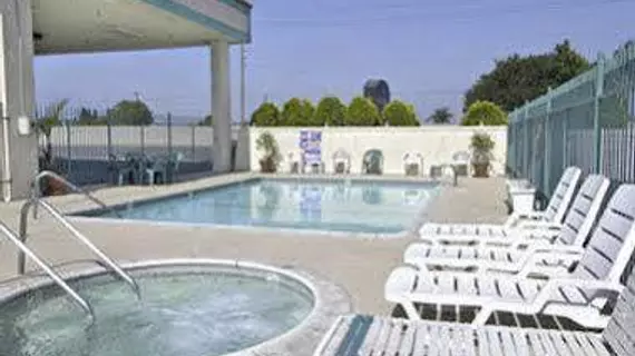 Howard Johnson Inn Stanton | Kaliforniya - Orange County - Stanton