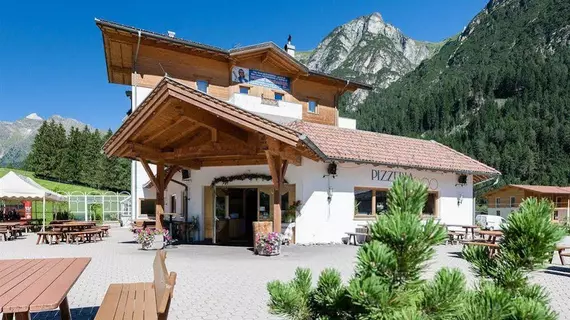 Hotel Bergkristall | Trentino-Alto Adige - Güney Tirol (il) - Brennero