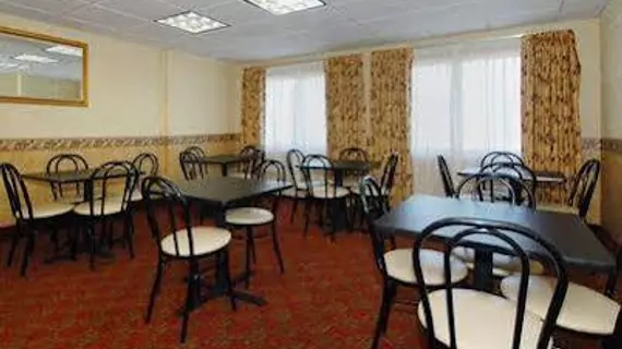 Quality Inn & Suites Worcester | Massachusetts - Worcester (ve civarı) - Worcester