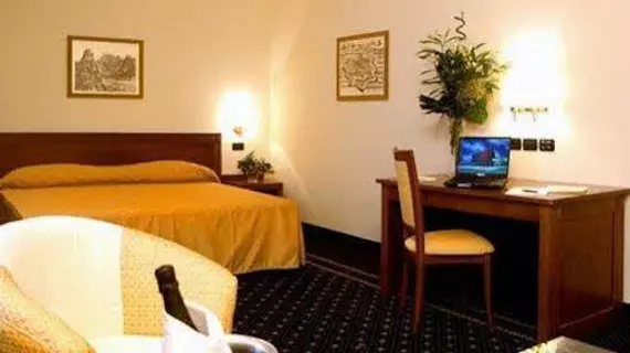 Hotel Cavalieri | Piedmont - Cuneo (il) - Bra